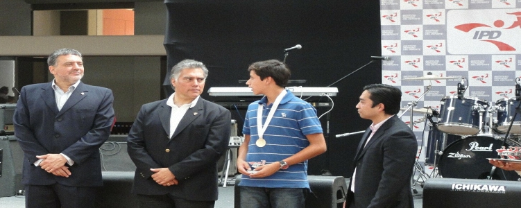 Juan Jose Rosas - Campeón Nacional de Tenis - 12